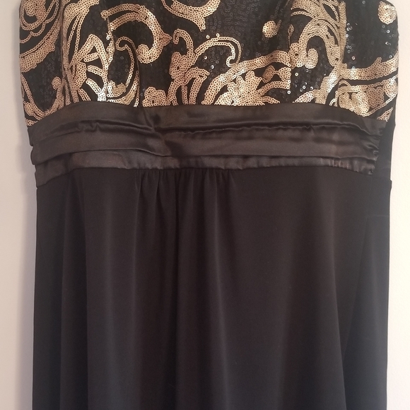 Top - Picture 3 of 4